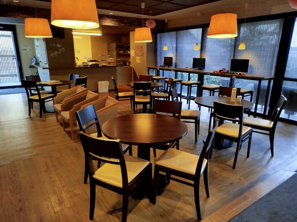 Beppu Hostel U&T Common Area - Cafe